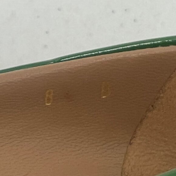 Ferragamo 8 Green Patent Leather Pointed Pumps - Picture 6 of 16